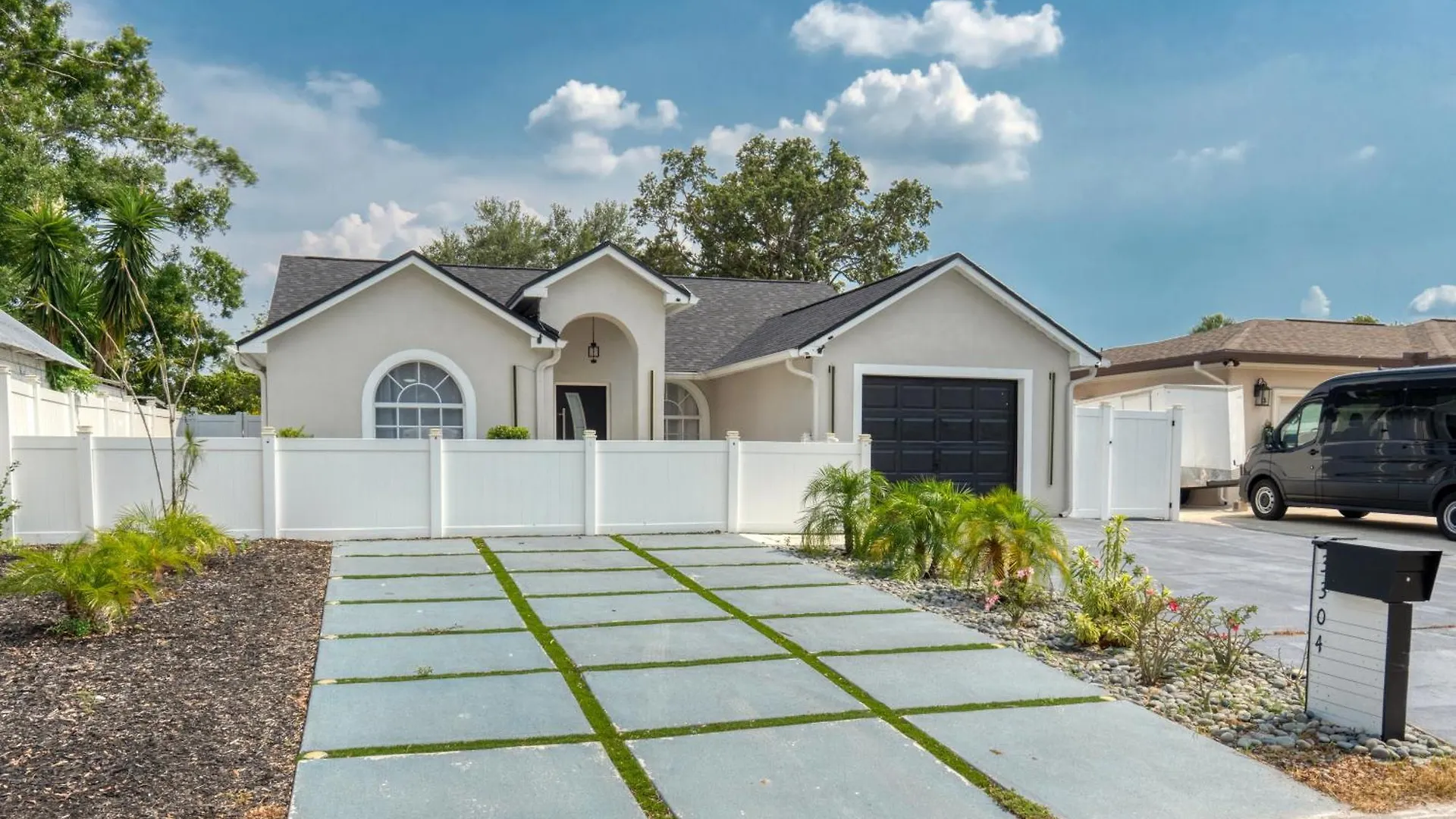 Luxury Apartment 1 Mile Away From Raymond James Stadium Tampa 0*,