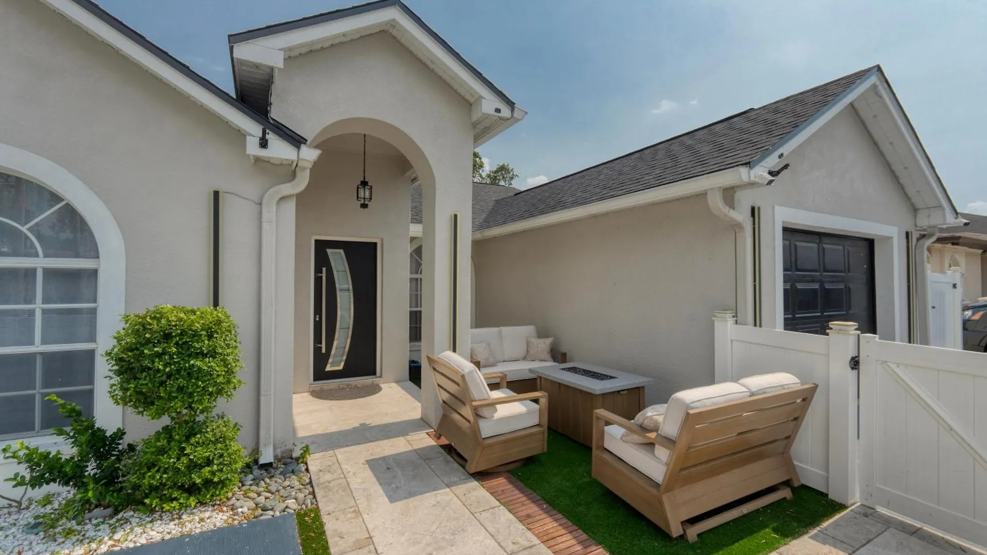 Luxury Apartment 1 Mile Away From Raymond James Stadium Tampa
